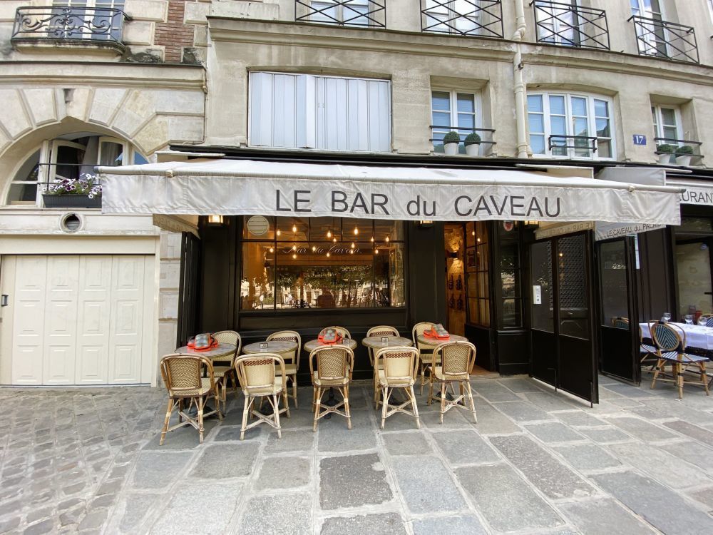 Bar du Caveau - Place Dauphine