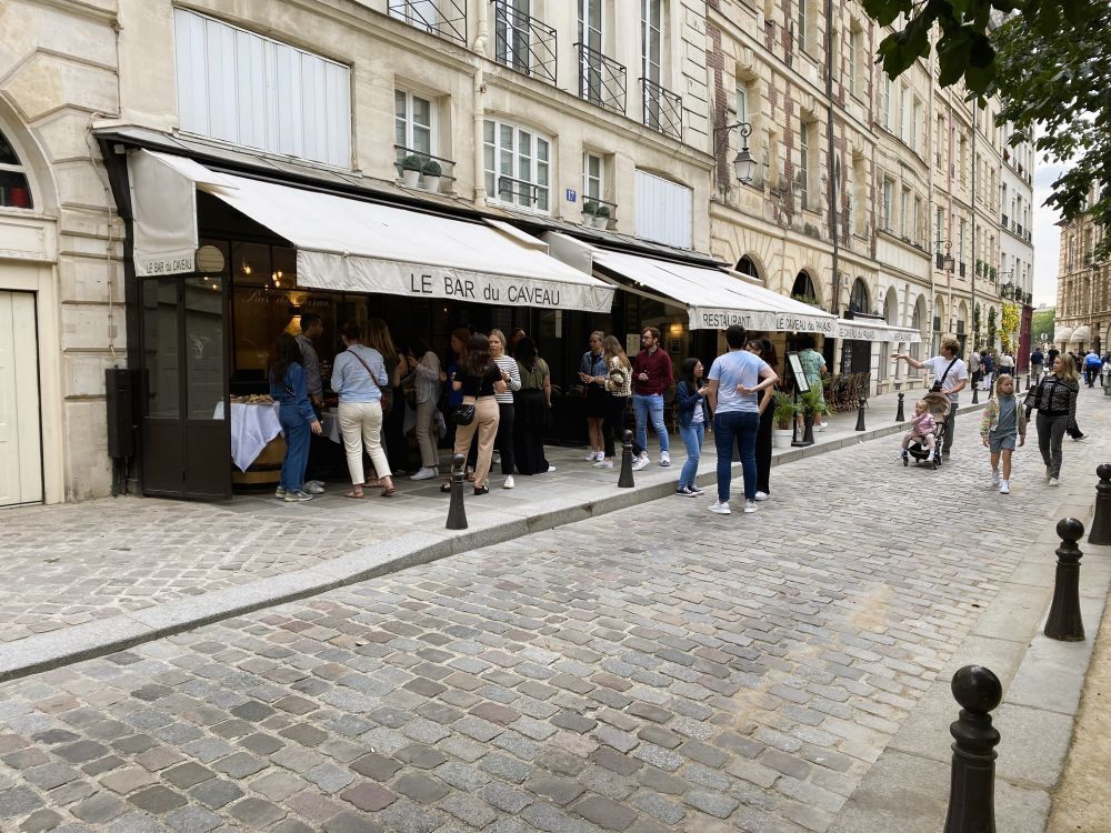 Bar du Caveau - Place Dauphine